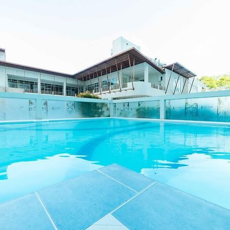 เรดดอร์ซ พรีเมียม แอท ซิตี้แลนด์ ตาไกย์ไตย์ 2 Hotel Tagaytay City ภายนอก รูปภาพ