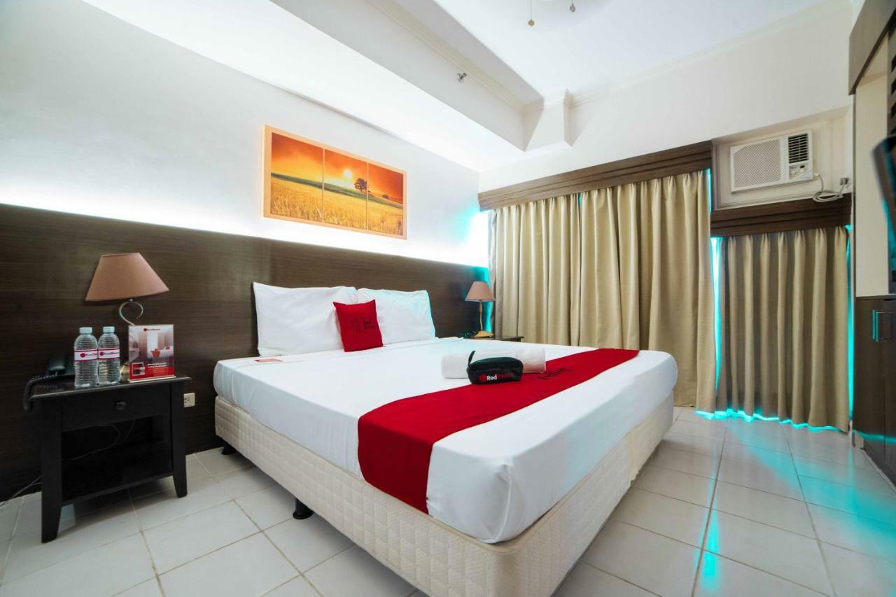 เรดดอร์ซ พรีเมียม แอท ซิตี้แลนด์ ตาไกย์ไตย์ 2 Hotel Tagaytay City ภายนอก รูปภาพ