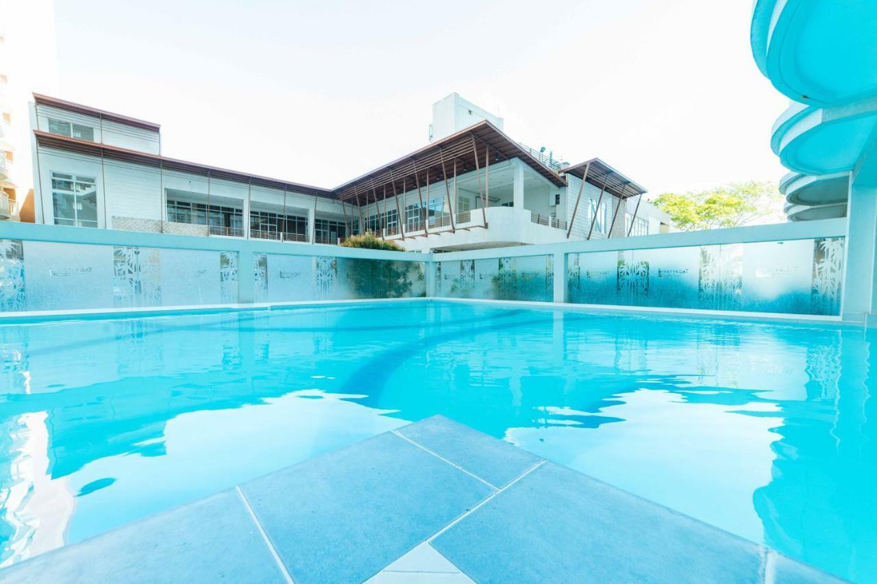 เรดดอร์ซ พรีเมียม แอท ซิตี้แลนด์ ตาไกย์ไตย์ 2 Hotel Tagaytay City ภายนอก รูปภาพ