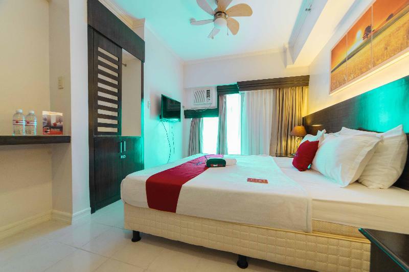 เรดดอร์ซ พรีเมียม แอท ซิตี้แลนด์ ตาไกย์ไตย์ 2 Hotel Tagaytay City ภายนอก รูปภาพ